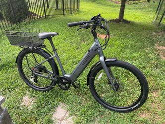 Velotric  Breeze 1 ebike, large — 2 mo old, 1800 new, selling for 1200
