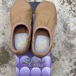 American Ballet Theatre Spotlights Tan Tap Dance Shoes MJ Claquette, size 10