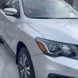 2020 Nissan Pathfinder