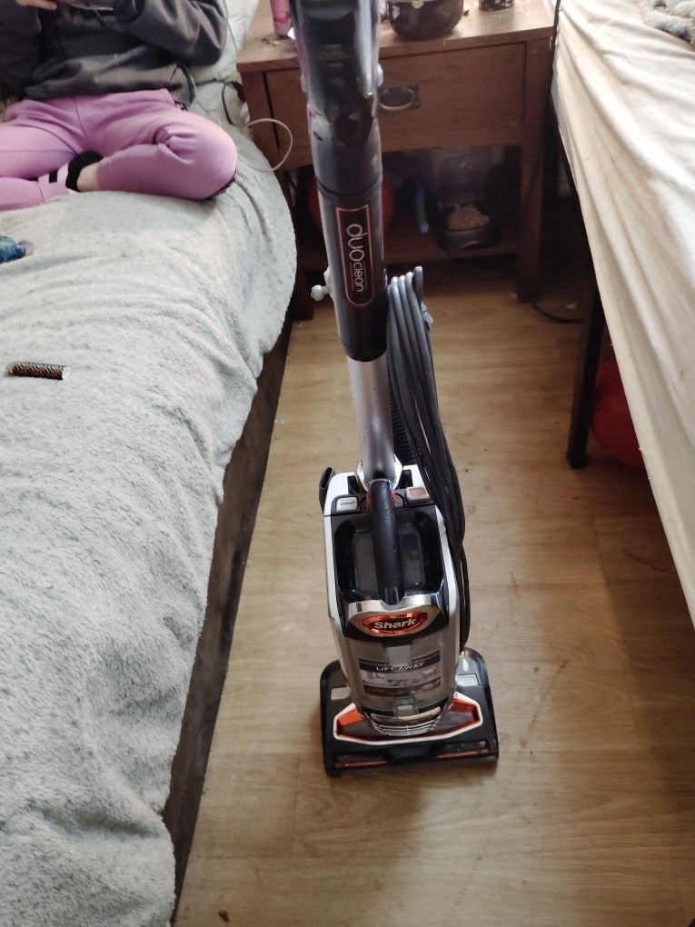 Shark Duo Clean Vacuum