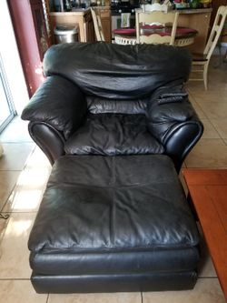 3 pieces leather sofas moving sale