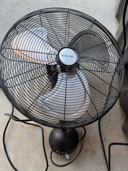 Hurricane Fan 18” Wall Mounted Variable Speed Fan