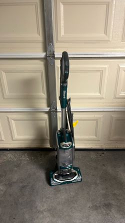Vacuum Shark 🦈