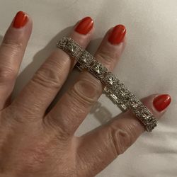 REAL 14K WIDE WHITE GOLD BRACELET ... Size 8”  Appraised By Jeweler For$2,100.... Will Sell For $1,500