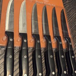 Brand New Steak Knife Set Of 6