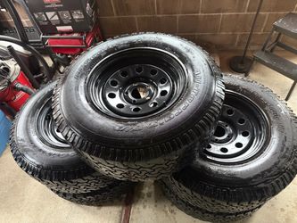 Land Rover Discovery wheels/tires