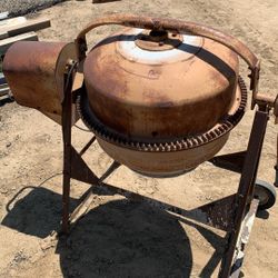 1/2 Yard Cement Mixer 