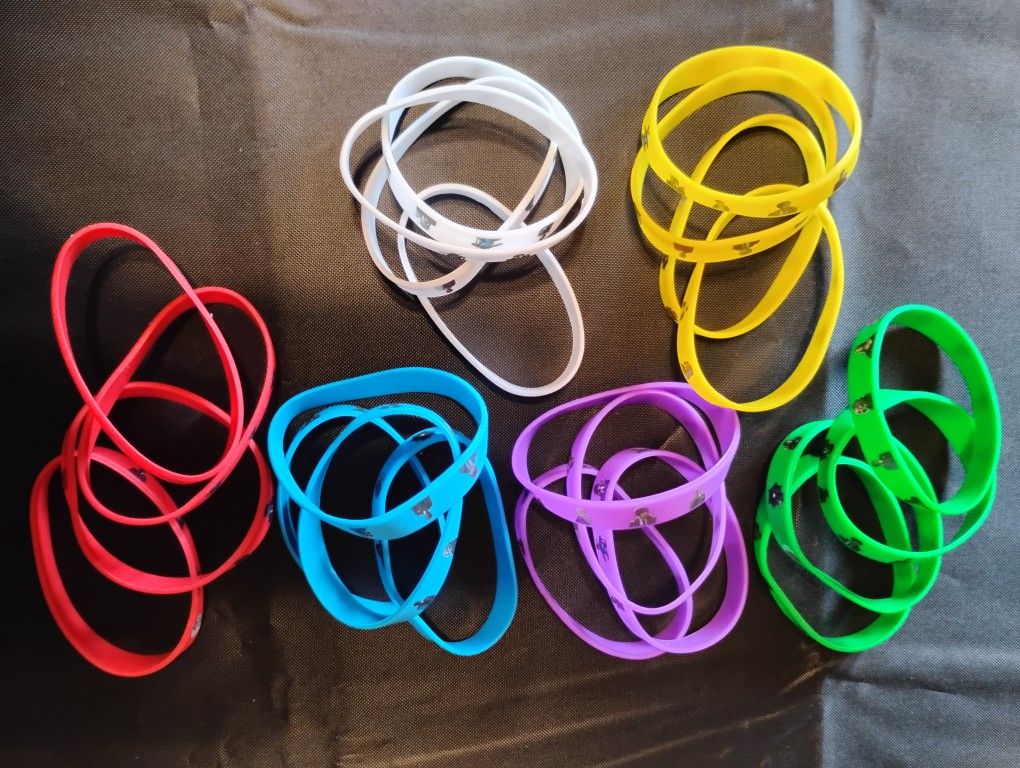Wednesday Bracelets and candy Bags of 72