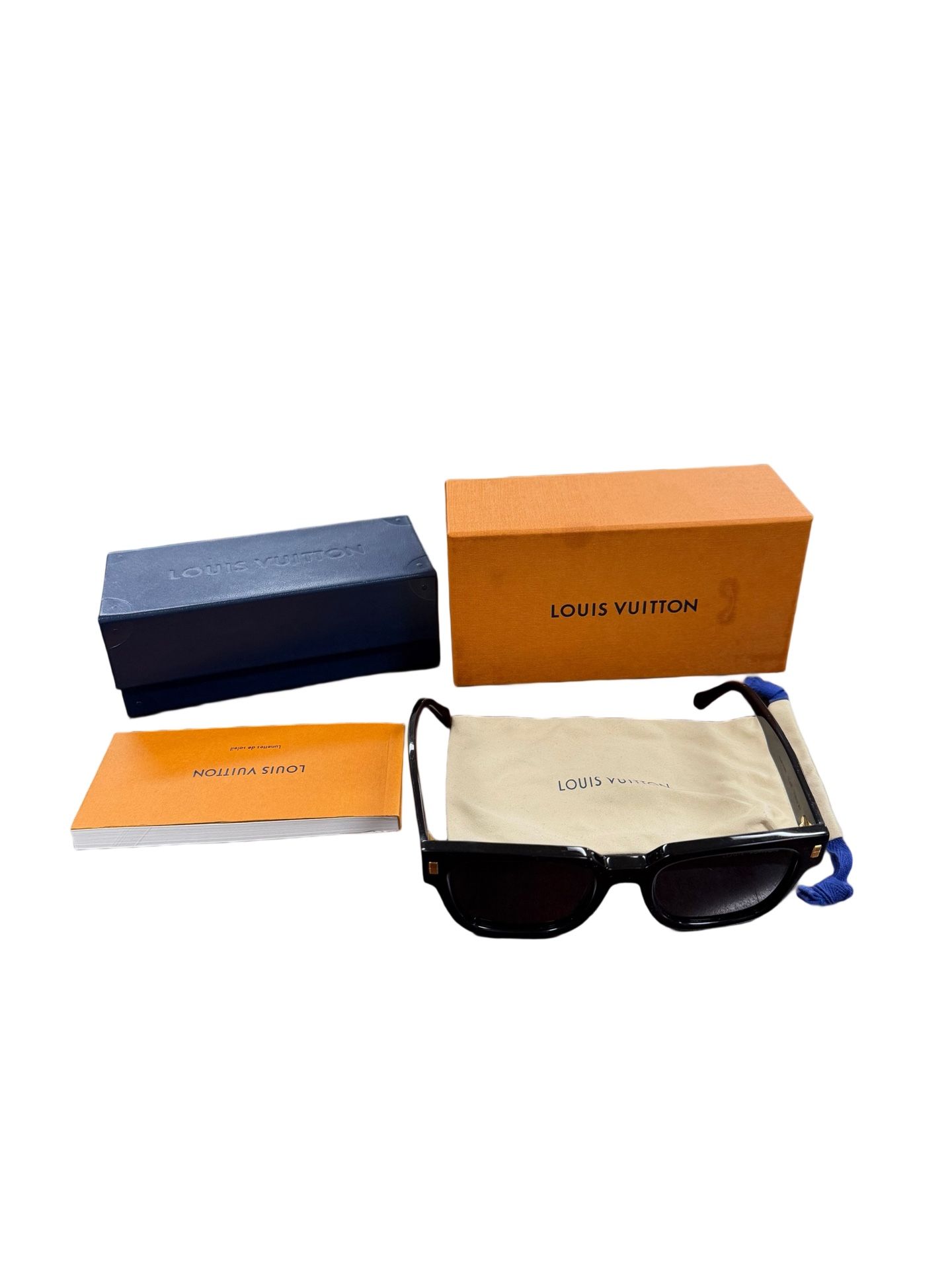 Louis Vuitton Sunglasses Z1496W With box