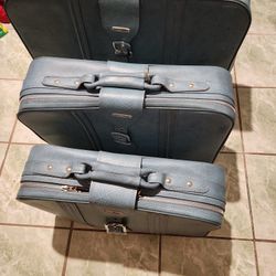 Set of Traveling Bags