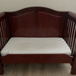 Crib /toddler Bed  And Dresser