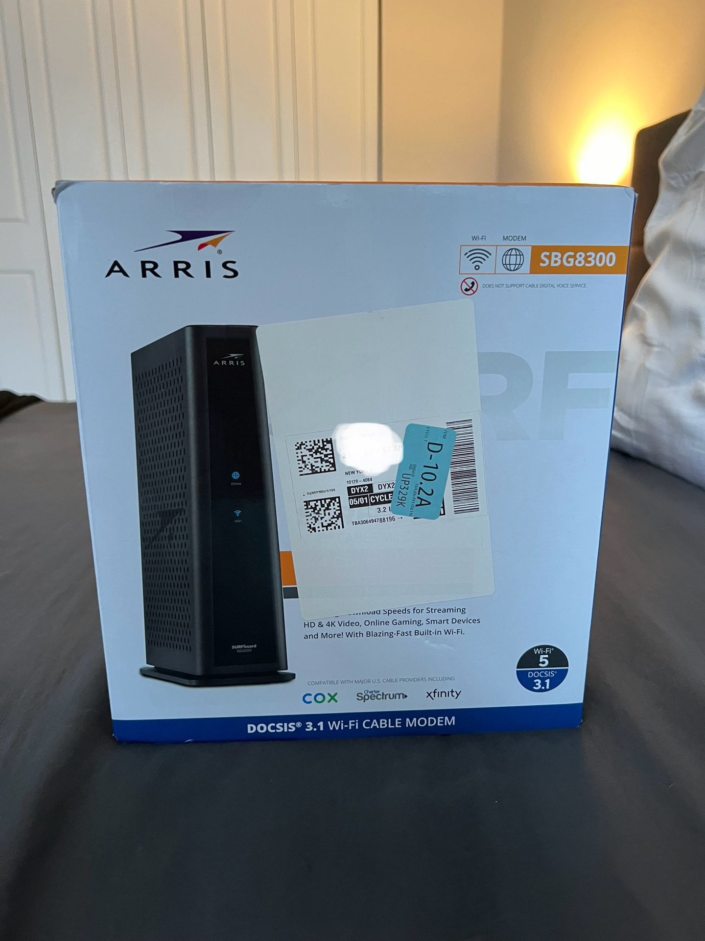 Arris Surfboard SBG8300 Wireless Modem and Router