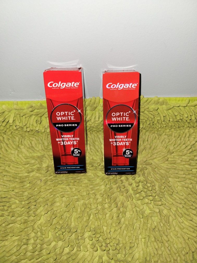 2 Colgate Optic White 3oz