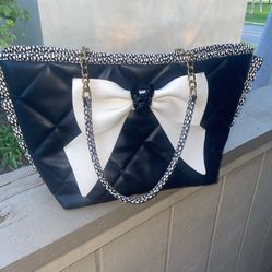 NEW Betsey Johnson Leather Quilted Large Bow Bag Frenchie