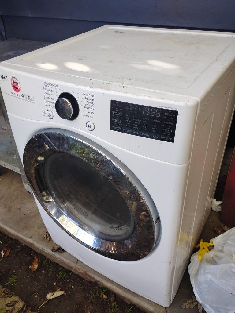 Lg 7.4 Cu. Ft. LG White Front Load Electric Dryer dlex3700w