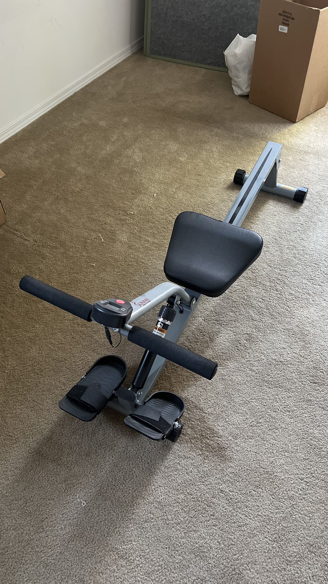 Sunny Health & Fitness Rowing Machine