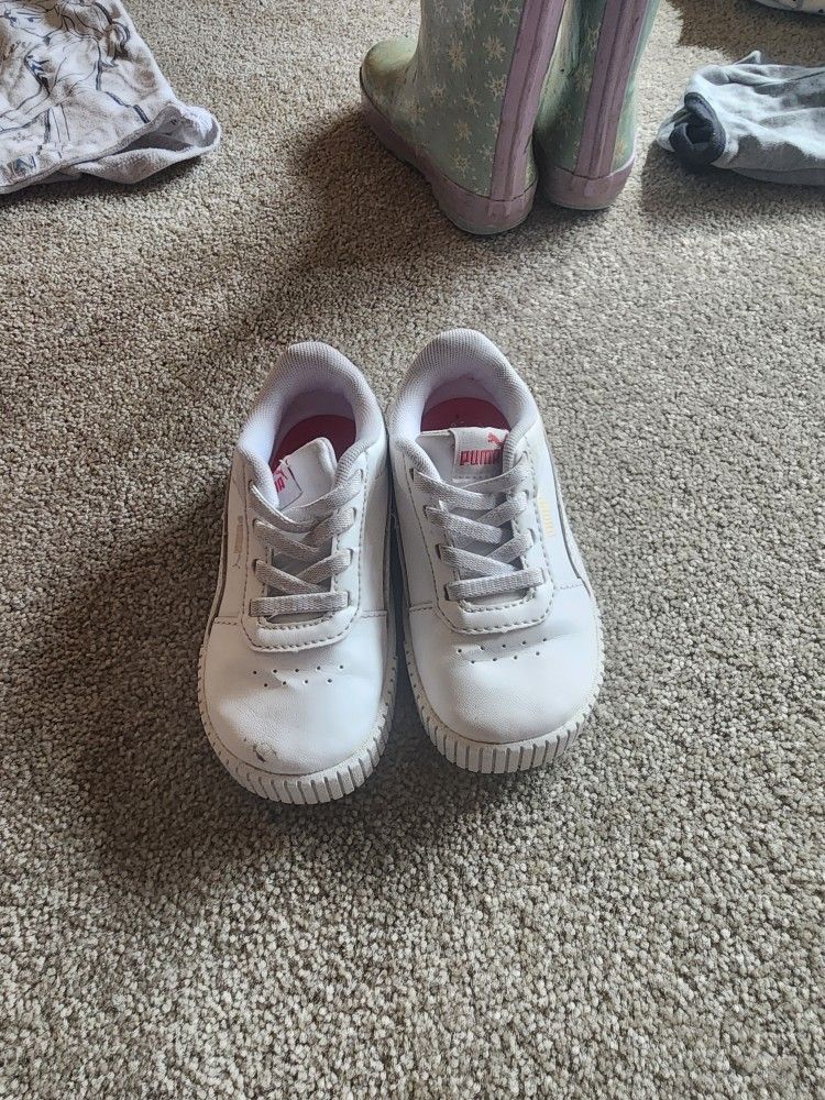 8 Pairs Of Girls Shoes.