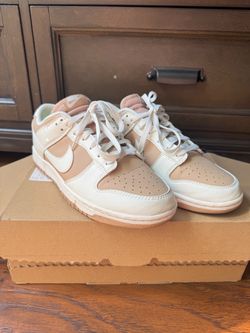 Women's Nike Dunk Low size 10