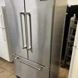 VIKING 36” X 27” X 68” STAINLESS STEEL FRENCH DOOR FRIDGE 