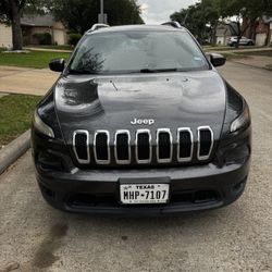2016 Jeep cherokee