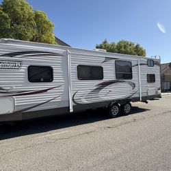 2014 Coleman Travel trailer 30ft slide out
