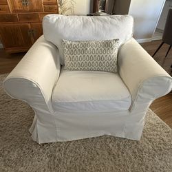 Cream/white Comfy Chair