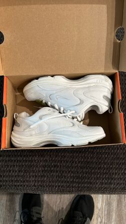 Women’s Nike walks