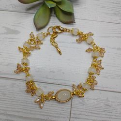 New Hand Crafted Beaded Dangle Bracelet