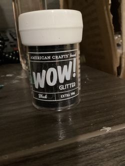 Wow! Black glitter one ounce bottle