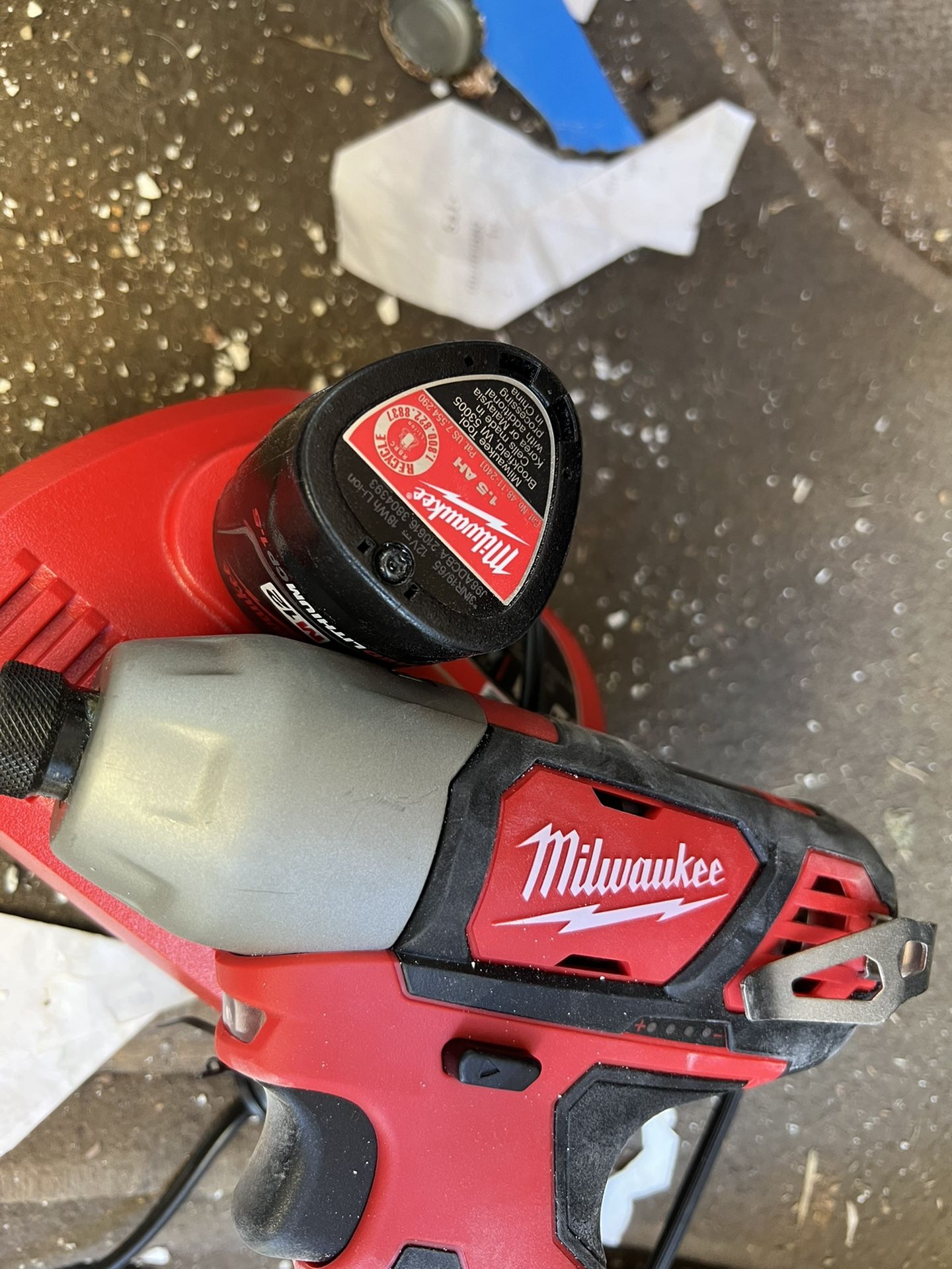 Milwaukee M12