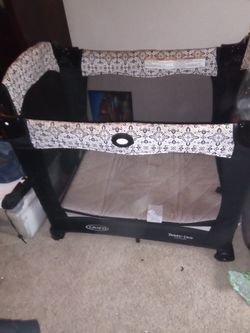 Travel Lite Crib (packNPlay)