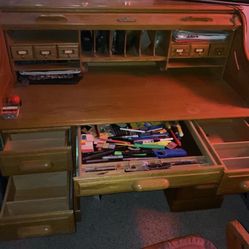 Vintage Solid Oak Rolltop Desk And Rolling Chair $80 JUST REDUCED