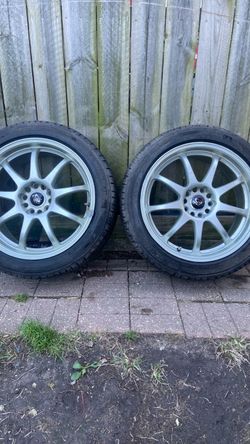 Silver Alloy Wheels with Tyres – Set of 2