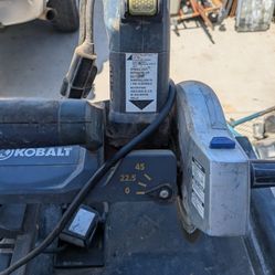 KOBALT 7" WET TILE SAW