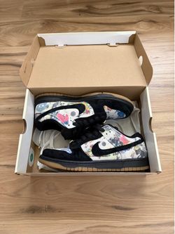 Supreme SB  Dunk Low Ramellezee
