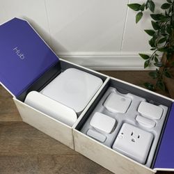 Samsung SmartThings Home Monitoring Kit Smart Hub Motion Sensor Outlet 