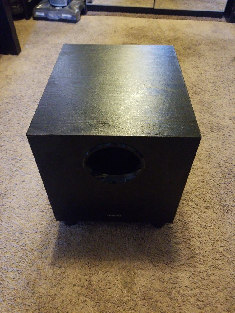Subwoofer Onkyo 8 Inches.