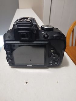 Nikon D3300 $400