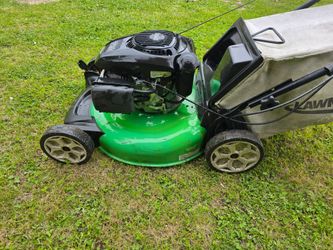 Lawnmower self-propelled