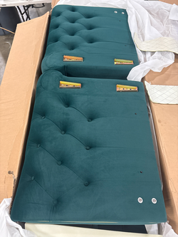 Chesterfield Velvet Sofa 84.65 Inch
