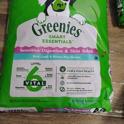 Good Dog Food Not Open bag 30ld 12/5/26