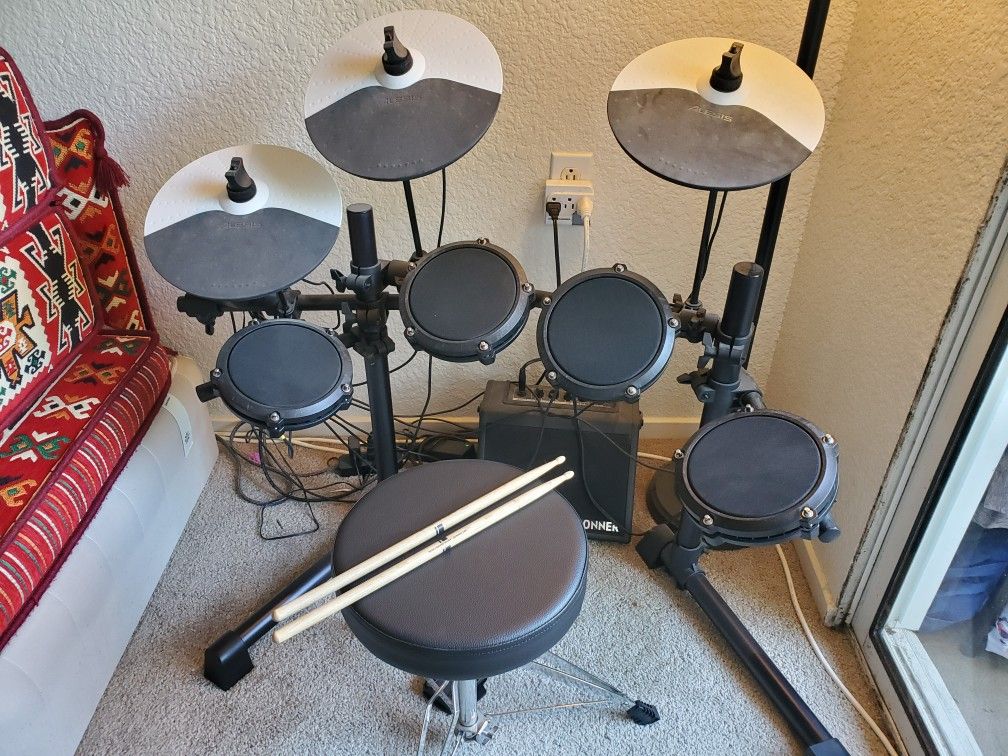 Alesis Electronic Drum Set