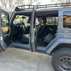 2014 Jeep JK 4dr Sahara