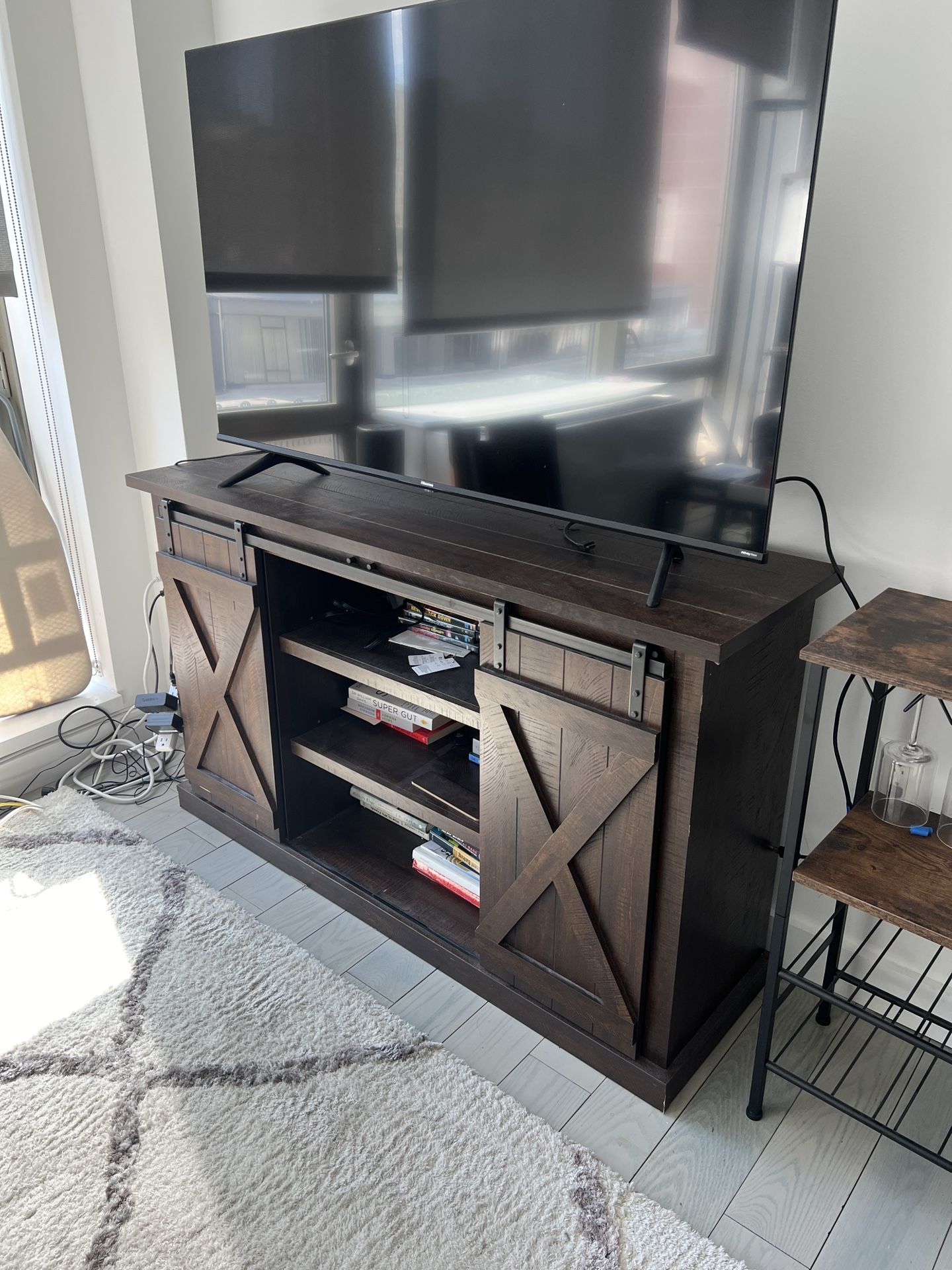 TV Stand / Entertainment Center