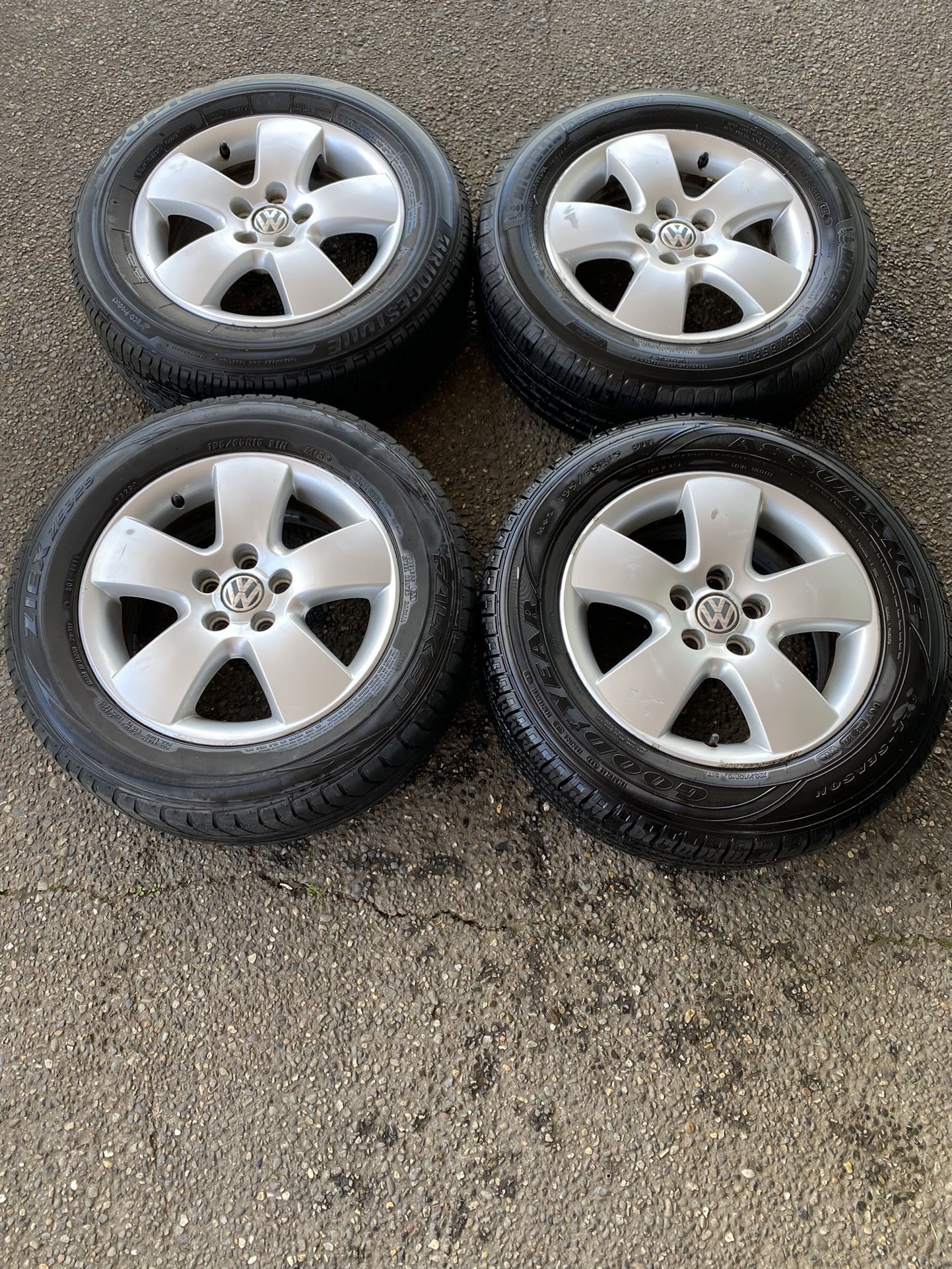 15” VW Wheels & Tires 5x100 *1 Bad Tire*