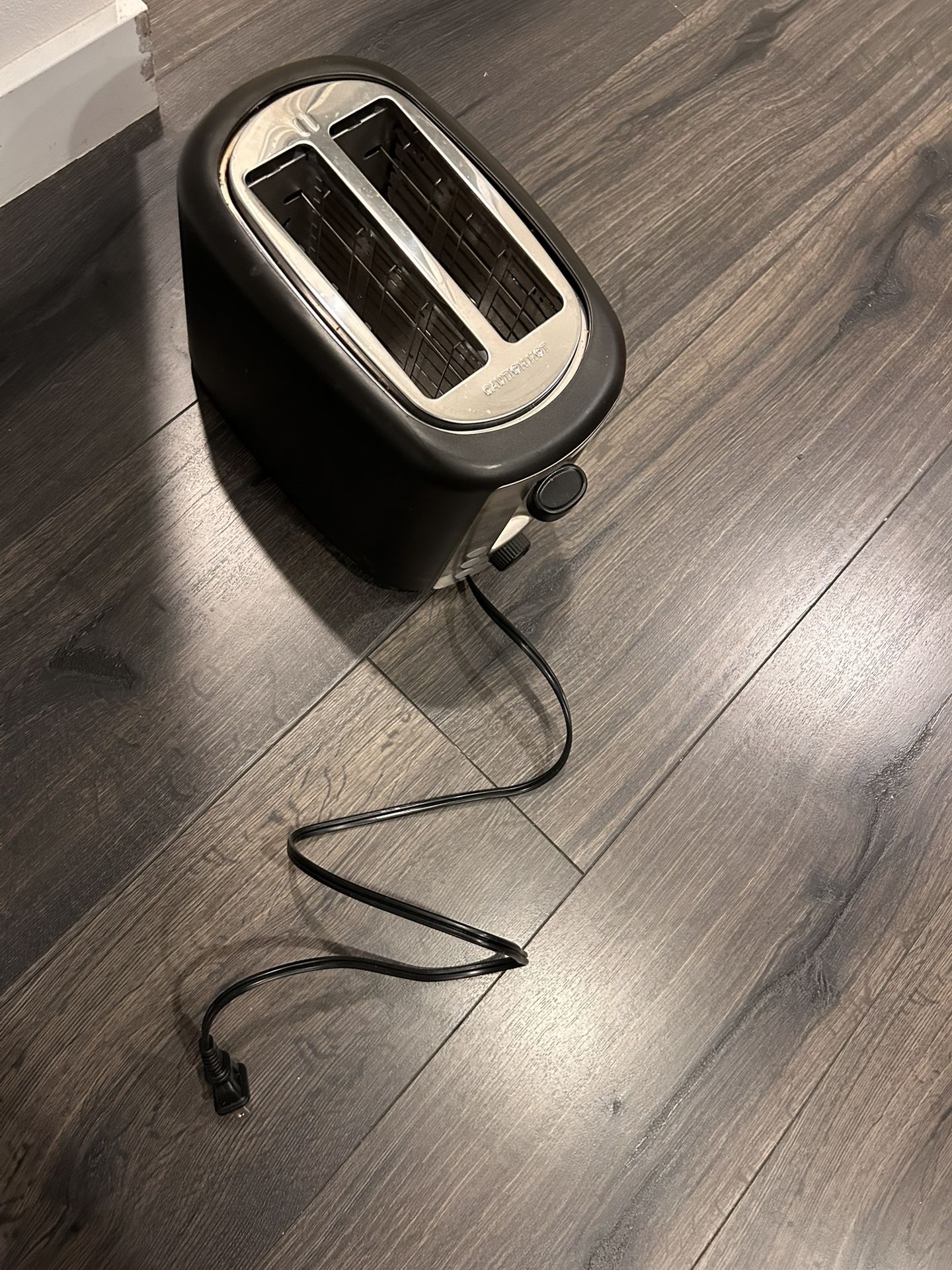 Amazon Basics 2 Slice Toaster