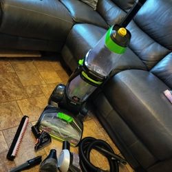 Bissell Carpet Shampooer In Very Good Condition Has All Attachments