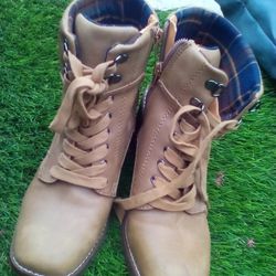 Boots For Women Size 8