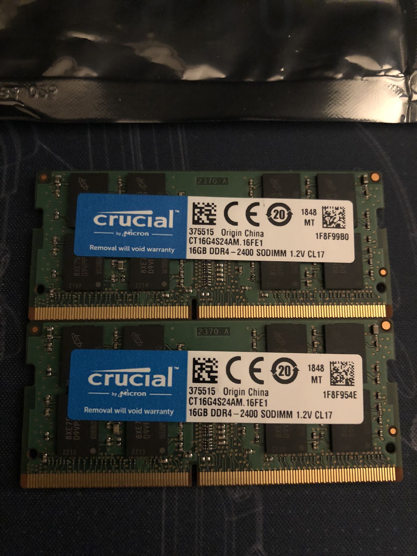 Crucial 32gb DDR4 kit! 2x16gb sticks.