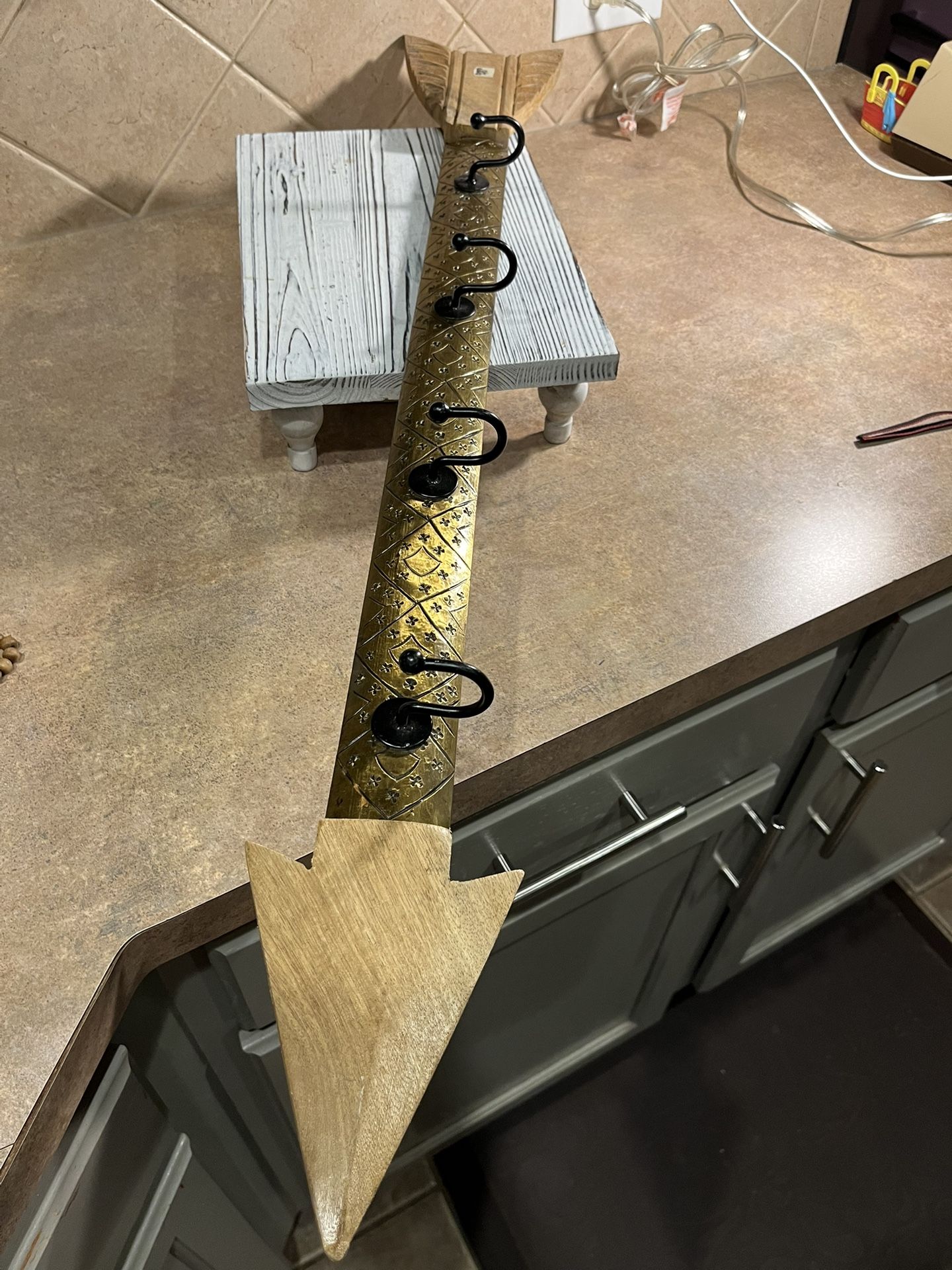 Brass & Wooden Wall Arrow Hanger with Metal Hooks